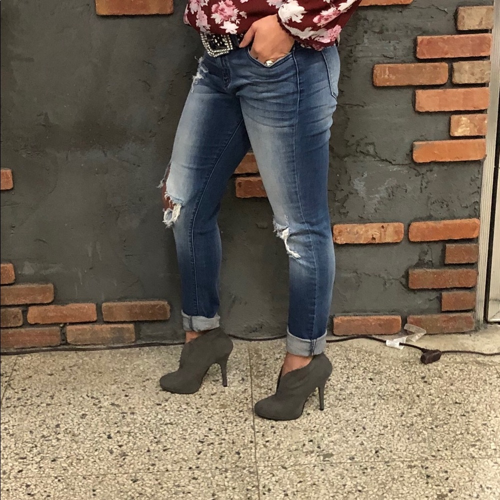 Jeans - Picture 2 of 5